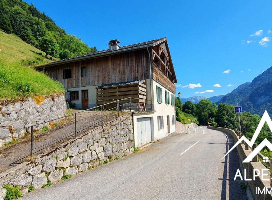Discover this charming property nestled in a picturesque mountain setting.
