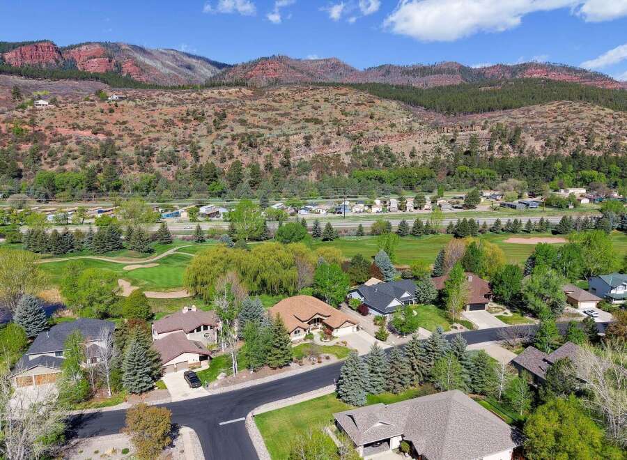 Discover your dream home in this stunning neighborhood! This property boasts a beautiful house with a well-maintained yard, perfect for outdoor enjoyment.