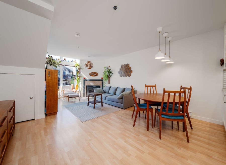 This stunning property boasts a bright and airy living space, perfect for modern living.