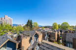 Discover urban living at its finest with this stunning property featuring modern architecture and breathtaking views.