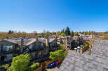 Discover the charm of this stunning property, boasting a prime location and exceptional features.
