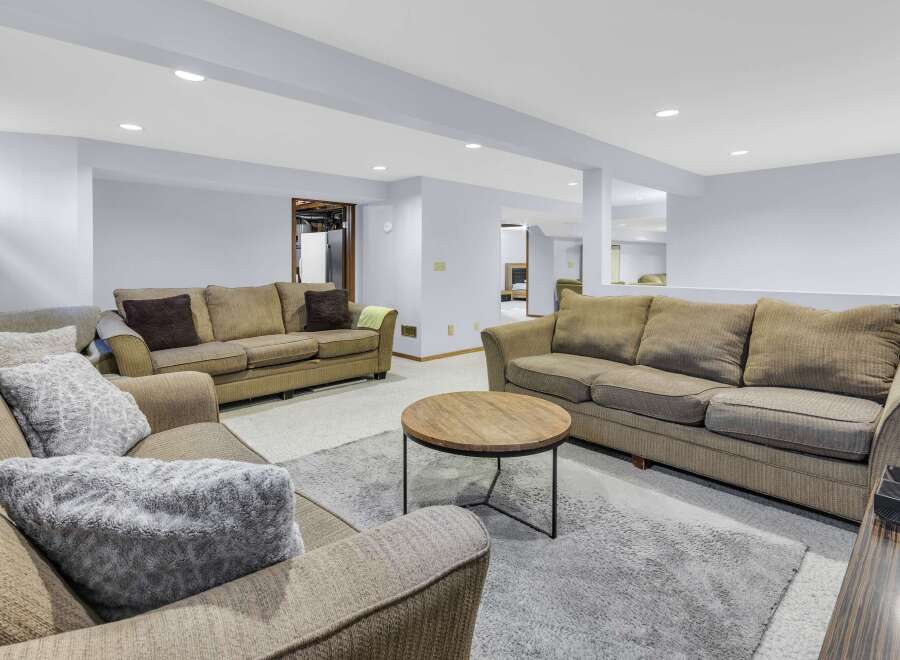 Discover the perfect space for relaxation and entertainment in this inviting living room.