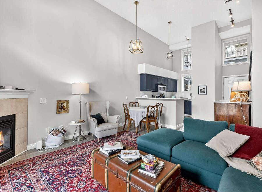 Step into luxury with this stunning property! Featuring a cozy fireplace, a stylish kitchen, and a comfortable living area, this home is perfect for both relaxation and entertaining.