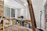 Discover a stylish home office space, perfect for productivity and creativity.
