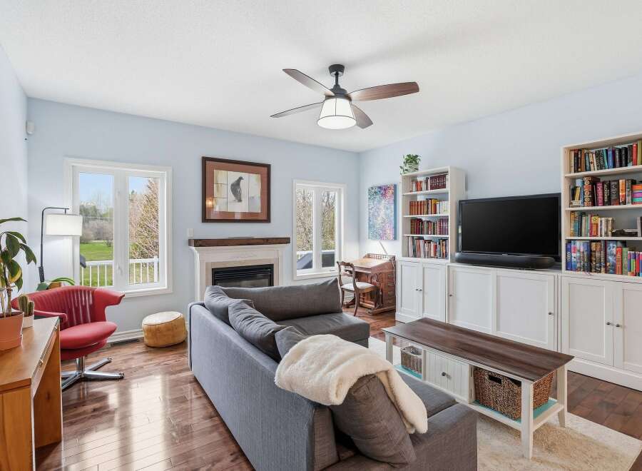 Step into this inviting living room, perfect for relaxation and entertainment.