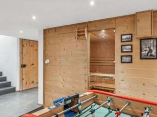This stunning property boasts a luxurious sauna, perfect for relaxation and rejuvenation.