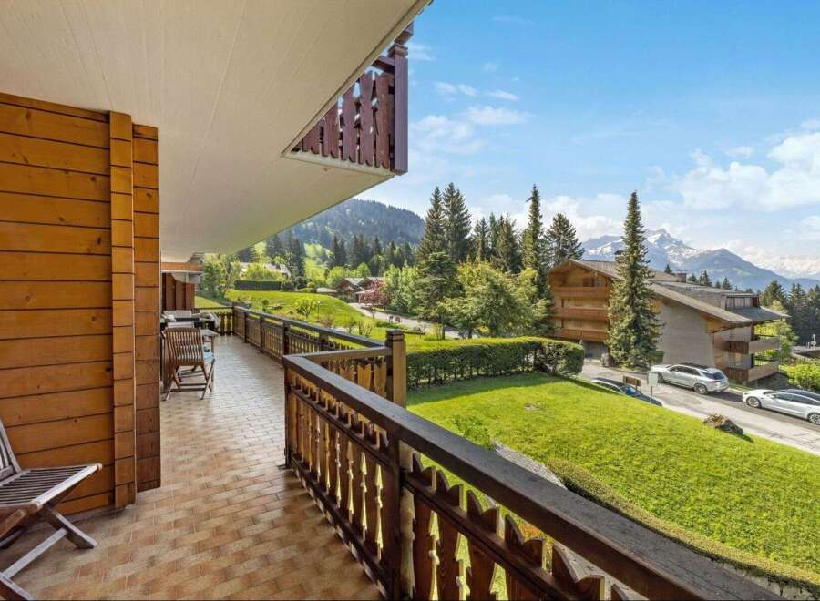 Enjoy breathtaking mountain views from this stunning property.
