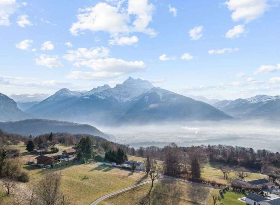 Discover breathtaking mountain views from this stunning property.