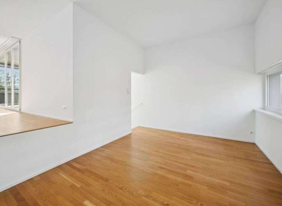 This stunning property boasts a modern and minimalist design, perfect for those seeking a contemporary living space.