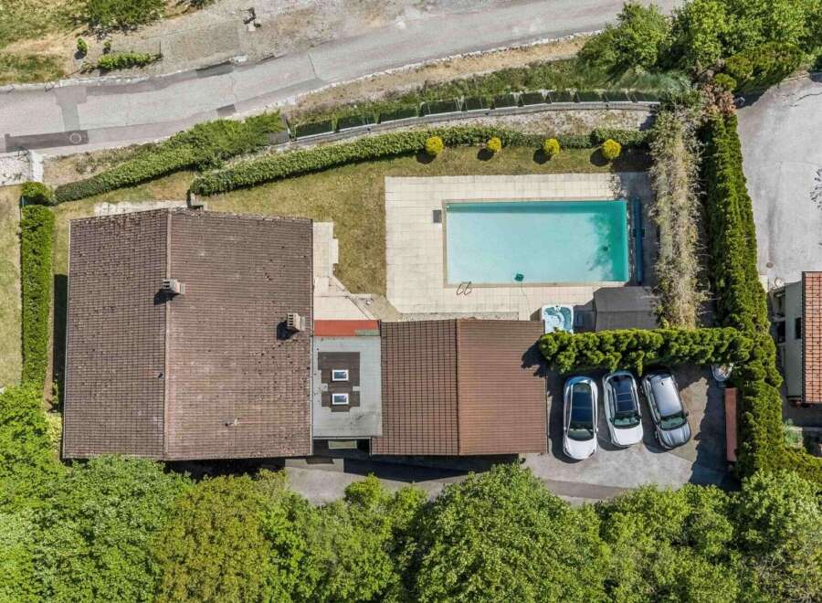 Discover this stunning property featuring a private swimming pool and a relaxing hot tub, perfect for unwinding.