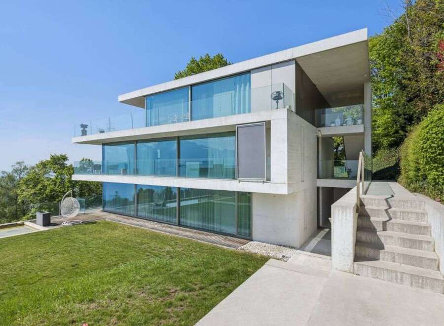 Experience modern luxury in this stunning architectural masterpiece.