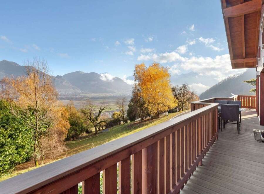 Enjoy breathtaking mountain views from this stunning property.