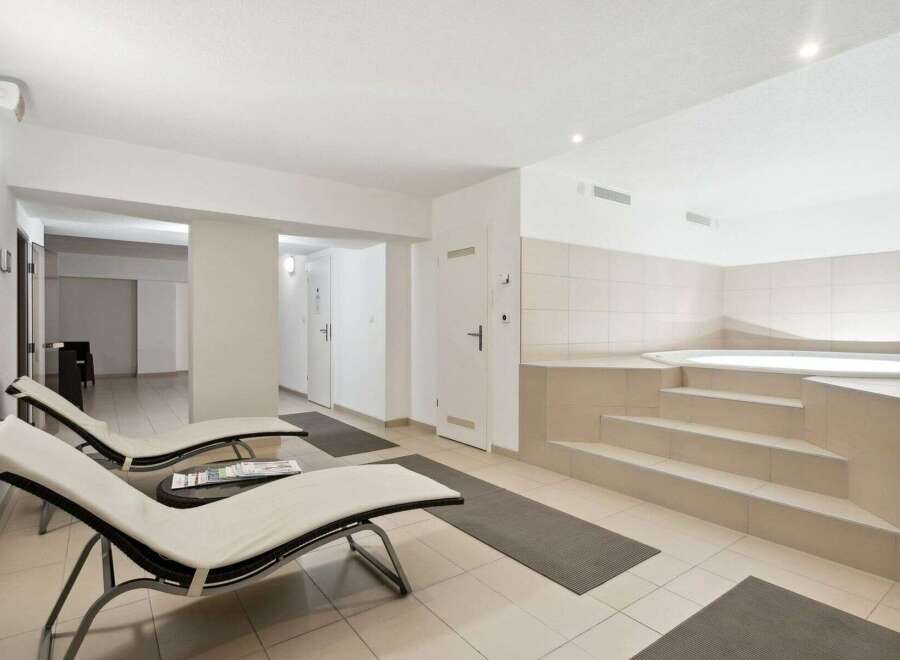 Relax and unwind in this luxurious spa-like retreat.