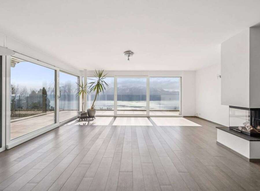 Experience luxury living in this stunning property with breathtaking views.