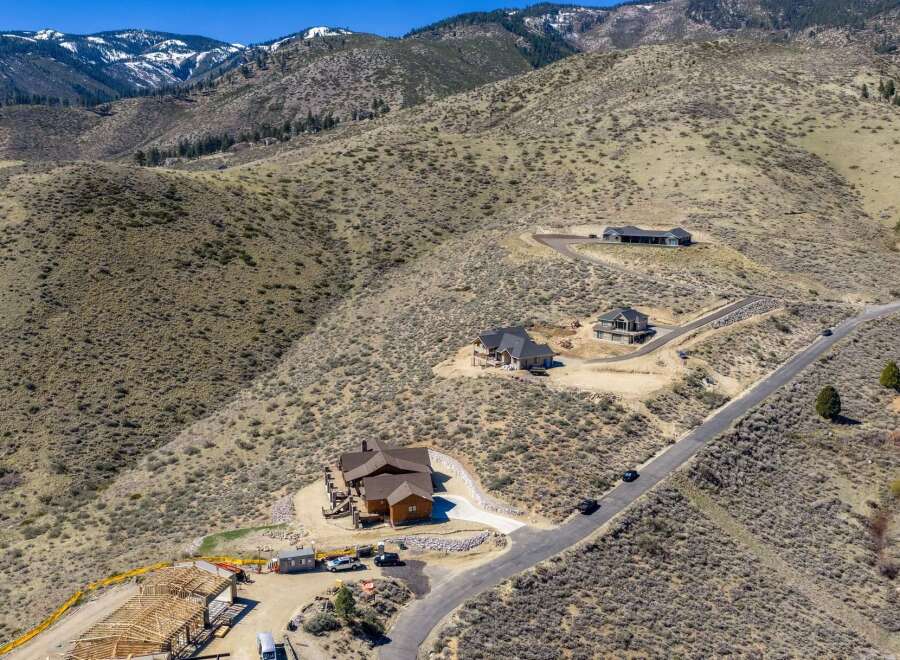 Discover your dream home nestled in the serene mountains! This stunning property boasts breathtaking views and luxurious features.