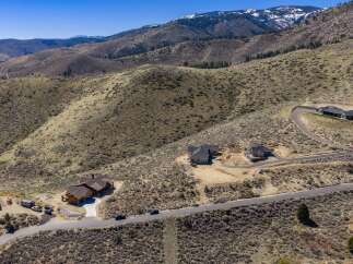 Discover your dream home in this stunning mountain retreat! This property boasts a modern design with spacious layouts, perfect for comfortable living.