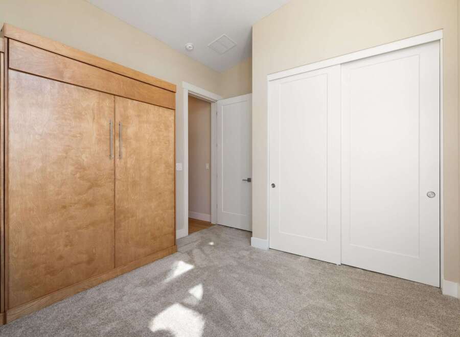 Discover the elegance of this stunning property, featuring a beautifully designed interior.