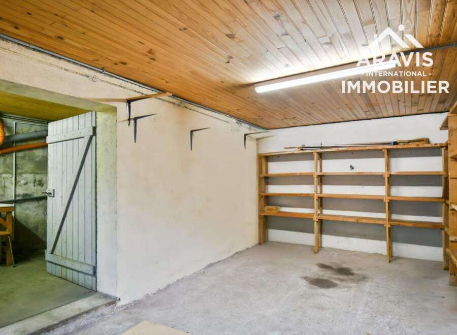 Discover the potential of this versatile storage space, perfect for organizing your belongings.