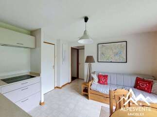 Discover this charming property, perfect for comfortable living.