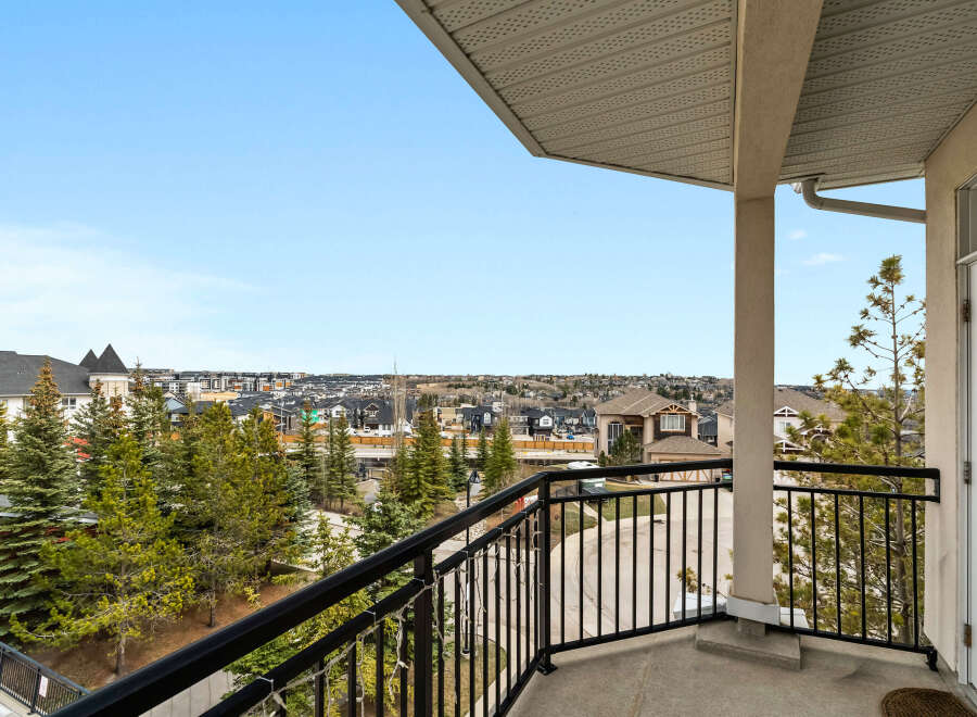 Enjoy stunning views from this beautiful property! This home features a spacious balcony, perfect for relaxing and taking in the scenery.