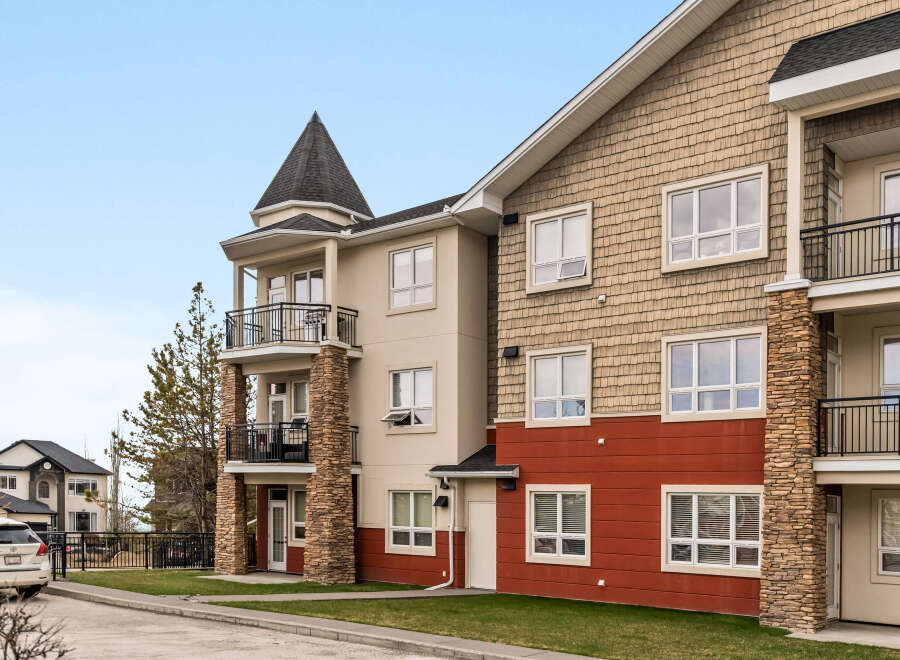 Discover modern living in this stunning apartment complex featuring a unique architectural design.