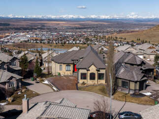 This stunning property boasts a prime location with breathtaking mountain views.