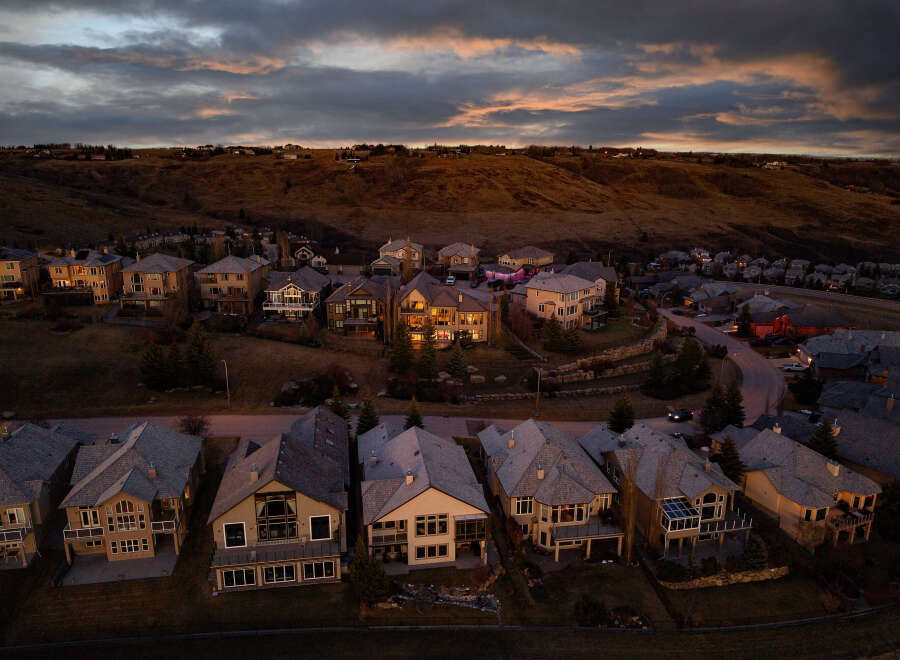 Discover luxury living in this stunning neighborhood, showcasing exquisite homes with modern designs.