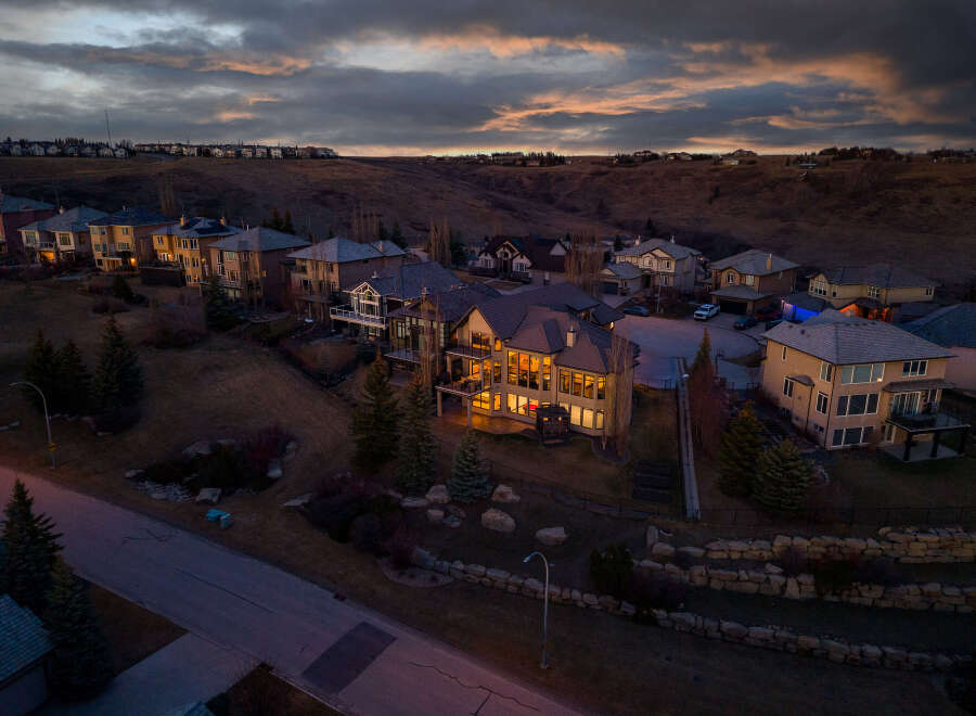 Discover luxury living in this stunning property, showcasing exquisite architecture and design.