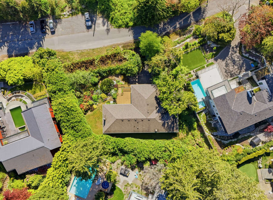 This stunning property boasts a beautifully landscaped yard, perfect for outdoor entertaining.