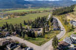 Discover a stunning property nestled in a picturesque landscape.