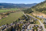 Discover the charm of this stunning property nestled in a picturesque valley.