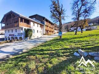Discover a charming property nestled in a picturesque location, perfect for those seeking a tranquil retreat.