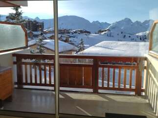 Enjoy breathtaking mountain views from this stunning property.