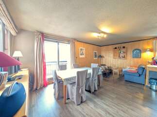Discover the charm of this inviting living space, perfect for relaxation and entertaining.
