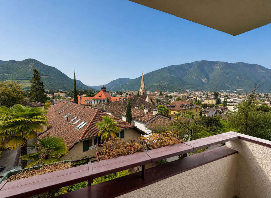 Enjoy breathtaking views from this stunning property! This home offers a perfect blend of comfort and style, with a spacious balcony overlooking a picturesque cityscape and majestic mountains.