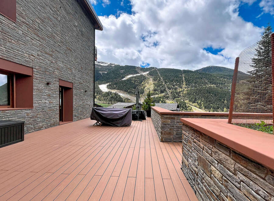 Enjoy breathtaking mountain views from this stunning property.