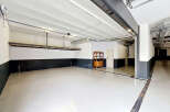 Discover this spacious and versatile property, perfect for a variety of uses.