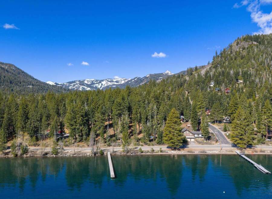 Discover the tranquility of lakeside living with this stunning property.