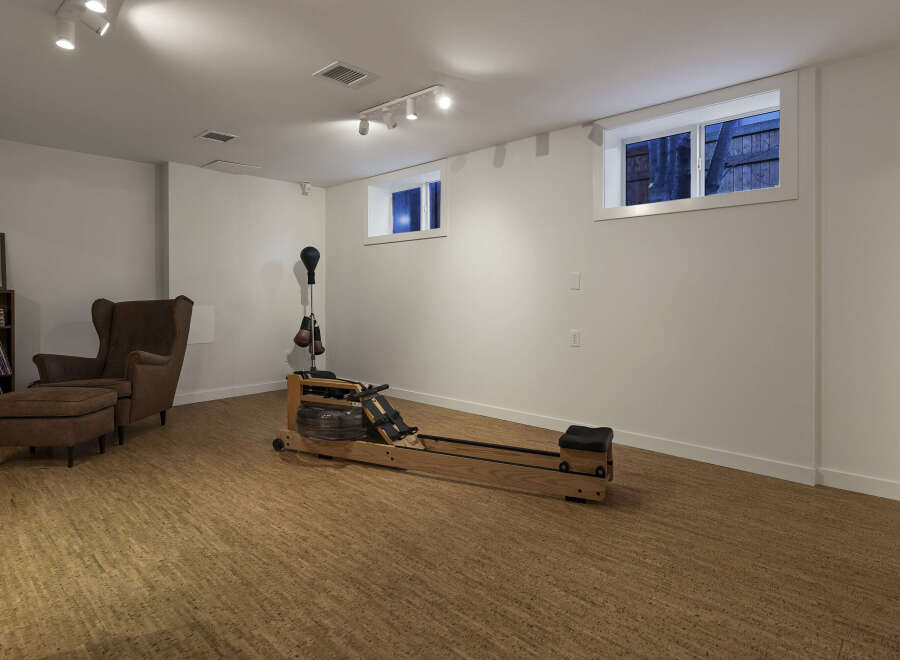 This home gym offers a dedicated space for fitness enthusiasts.
