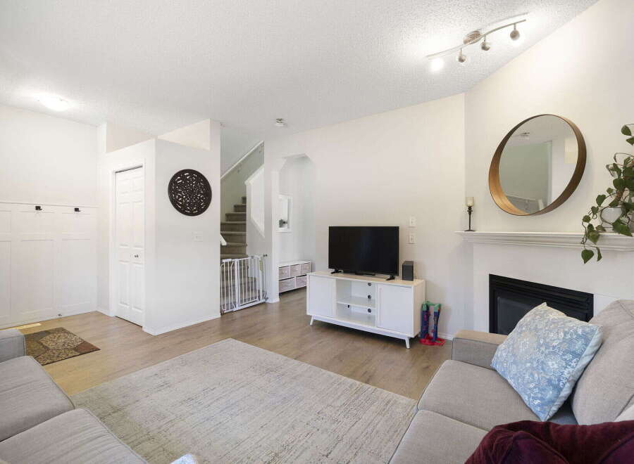 Step into this inviting living space, perfect for relaxation and entertainment.