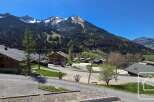Discover your dream alpine retreat in this stunning property! This charming home boasts breathtaking mountain views and a serene setting.