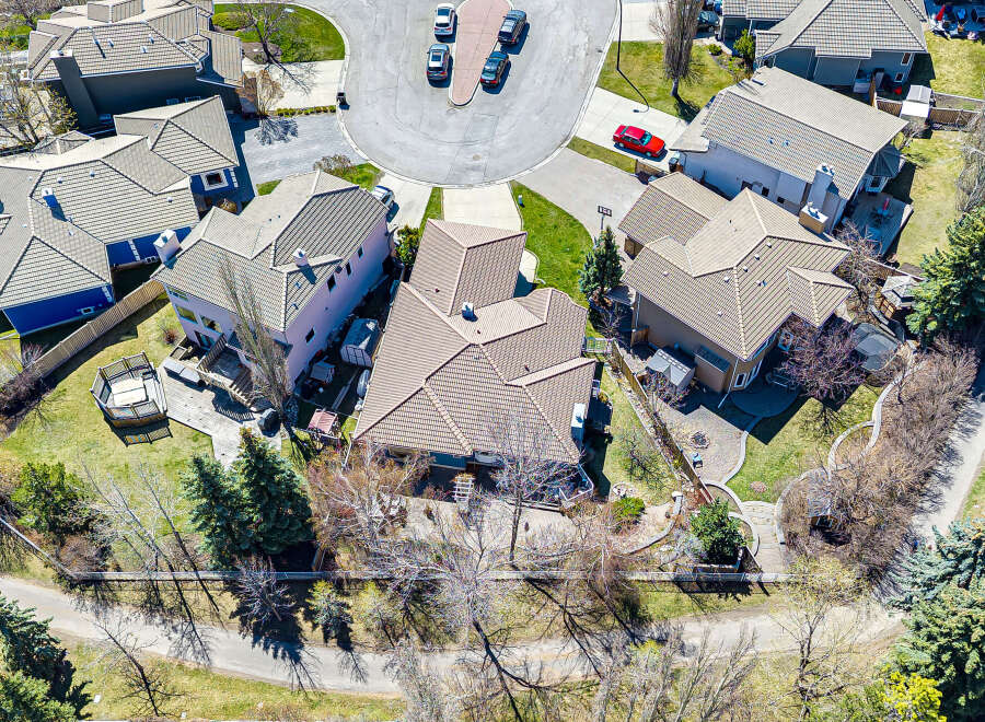 Discover a stunning property with a beautiful exterior and well-maintained landscaping.