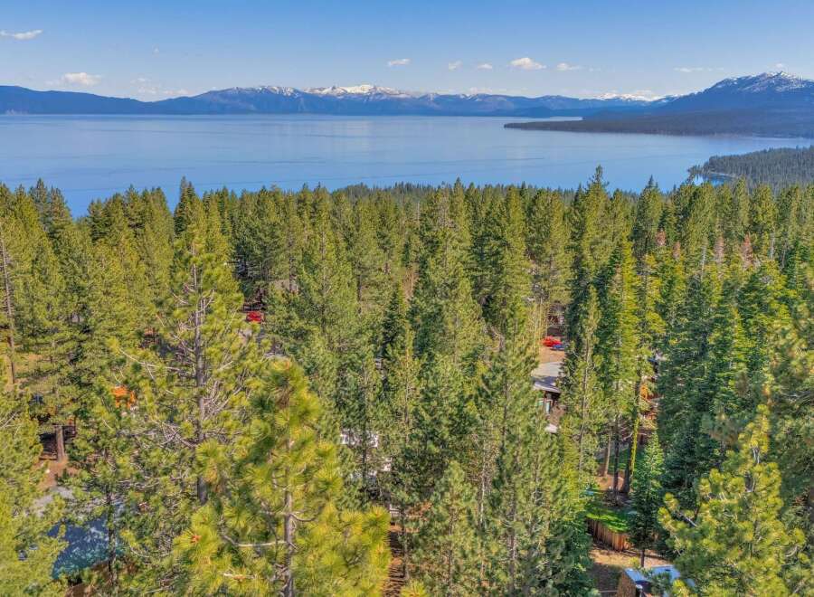Discover the tranquility of lakeside living with this stunning property.
