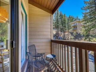 Enjoy breathtaking views from this charming balcony! This property features a cozy outdoor space perfect for relaxing and taking in the surrounding scenery.