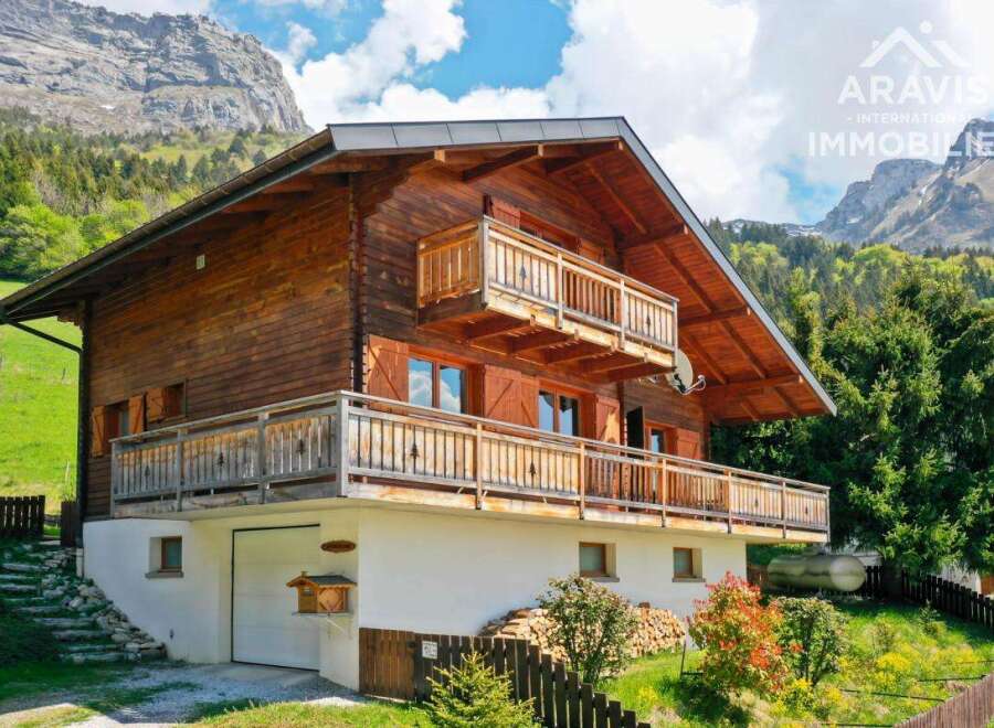 Villa in Talloires - view 1