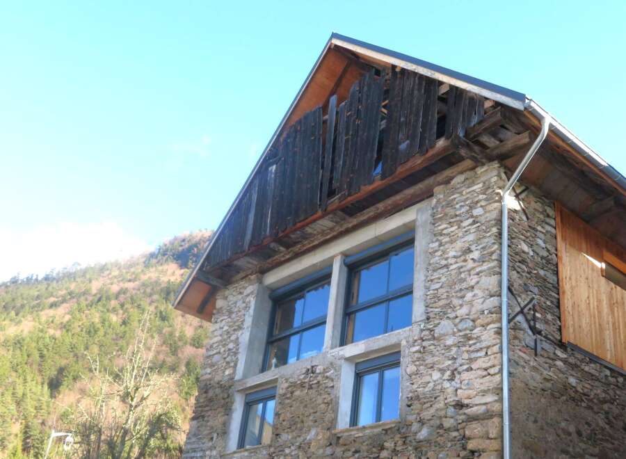 Discover the charm of this unique stone-built property, showcasing a blend of rustic and modern elements.