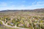 Discover the tranquility of this stunning property nestled in a picturesque mountain setting.