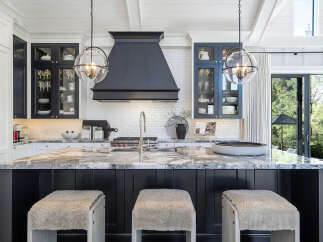 This stunning kitchen boasts a modern design with high-end finishes, perfect for culinary enthusiasts.