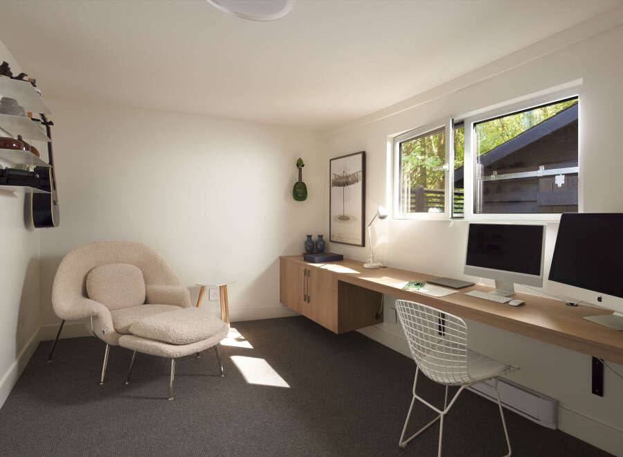 This modern home office offers a bright and airy workspace, perfect for productivity.