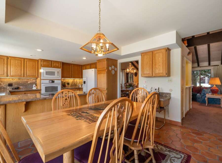 Step into this inviting dining area, perfect for family gatherings and entertaining.